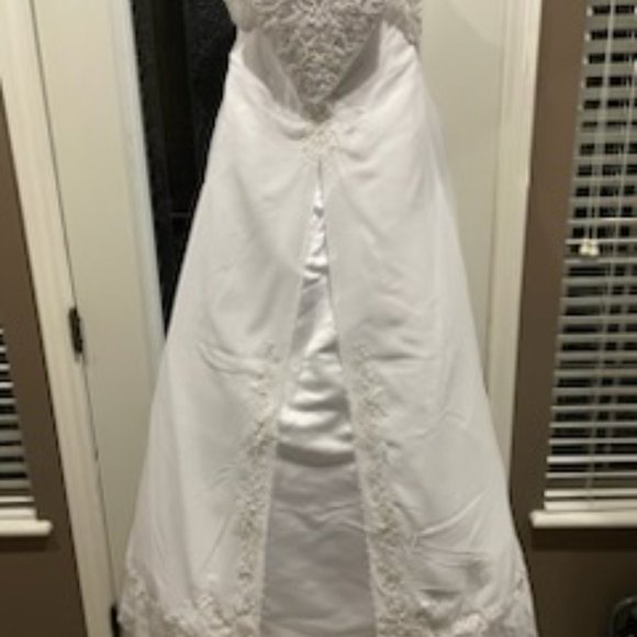 New weeding dress - Picture 4 of 6